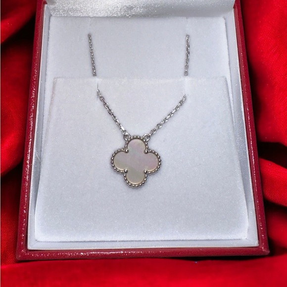 Van Cleef necklace - Picture 6 of 7